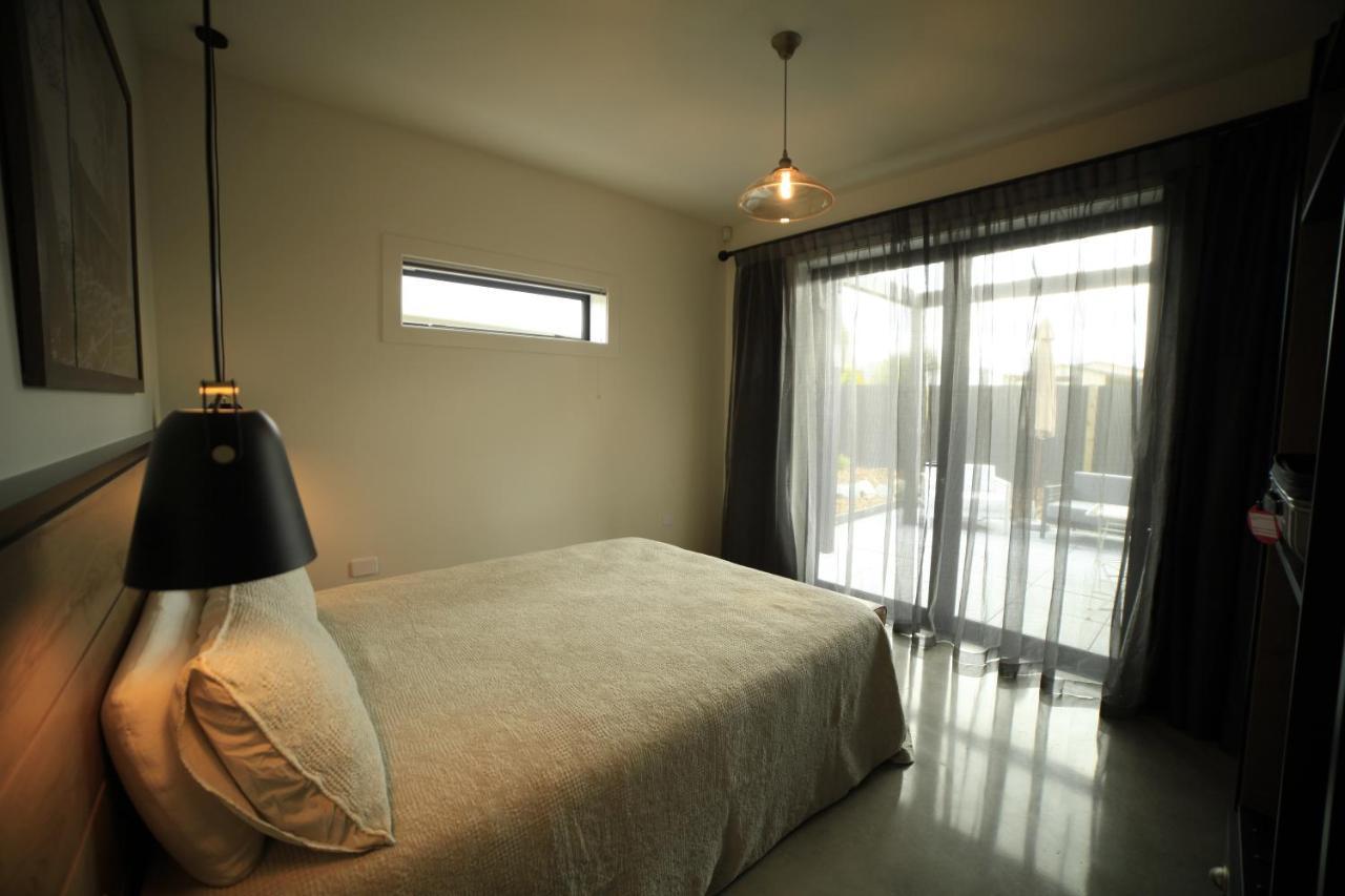 Black Stilt Retreat, Stunning Luxury Property Twizel Exterior photo